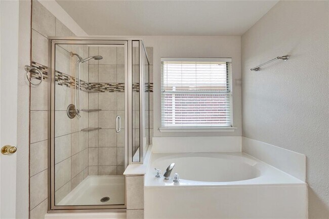 Building Photo - 2625 Gate Ridge Dr