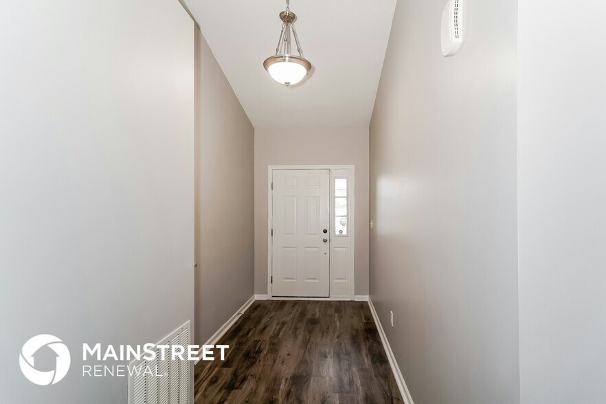 Building Photo - 8520 Gold Rush Way