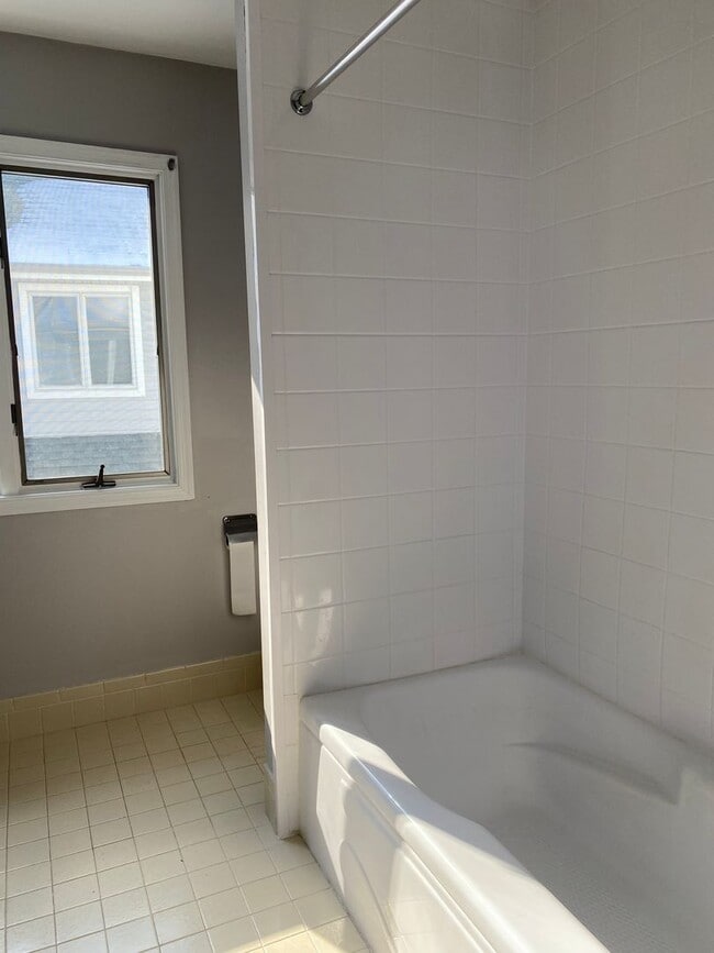 Building Photo - House for Rent in Kennett Square