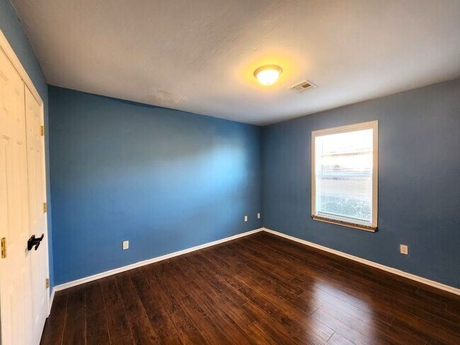 Building Photo - 3 Bed 2Bath 2 Car in the Westlake Addition NW OKC