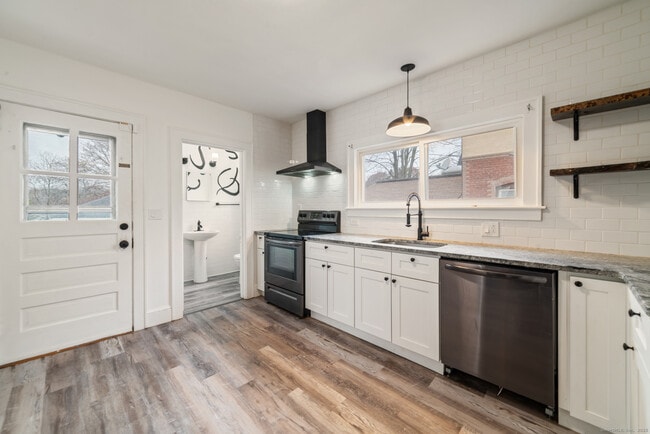 Building Photo - 187 Ridge Rd