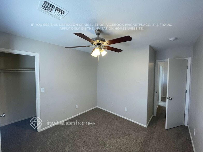 Building Photo - 917 S 224th Ln