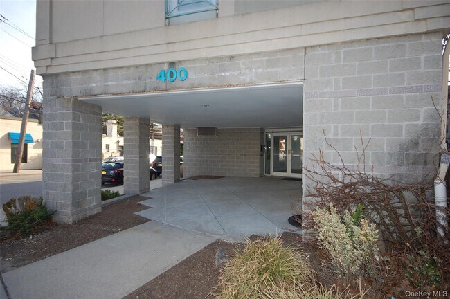 Building Photo - 400 Mt Pleasant Ave