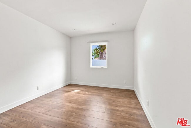 Building Photo - 6328 Camellia Ave