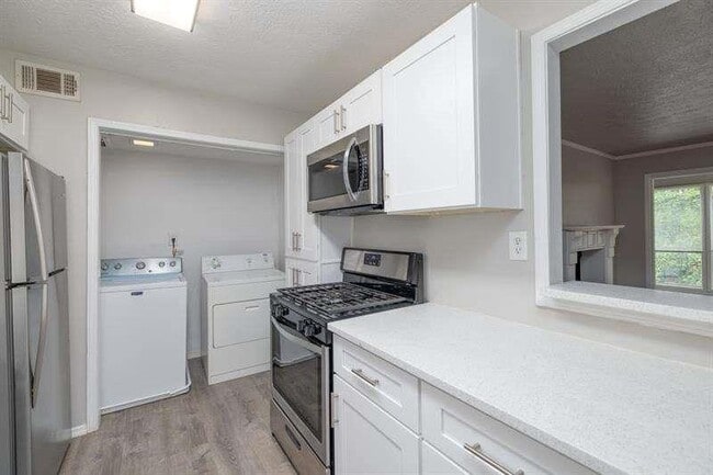 Building Photo - 306 Augusta Dr