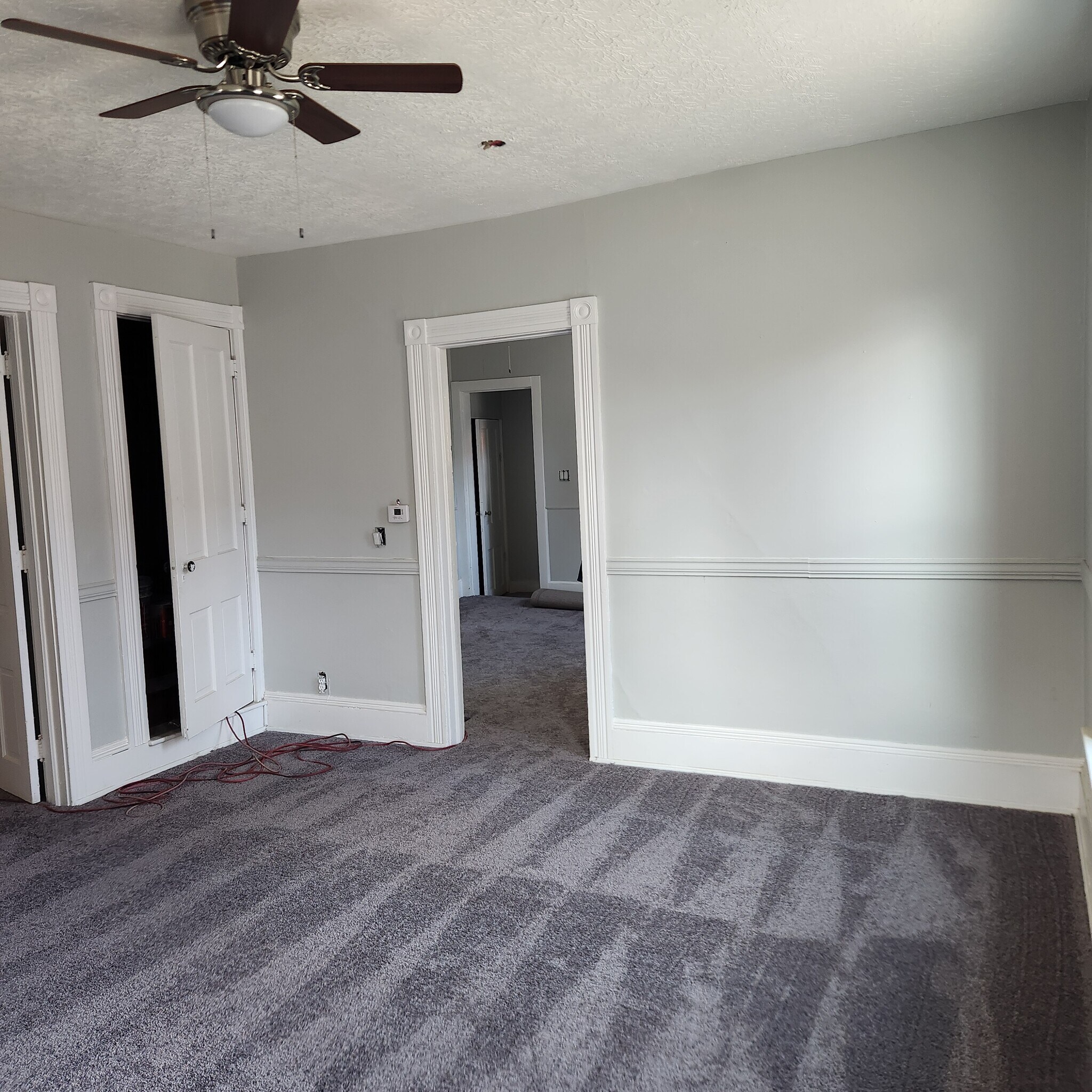 Building Photo - 212 1st St NW