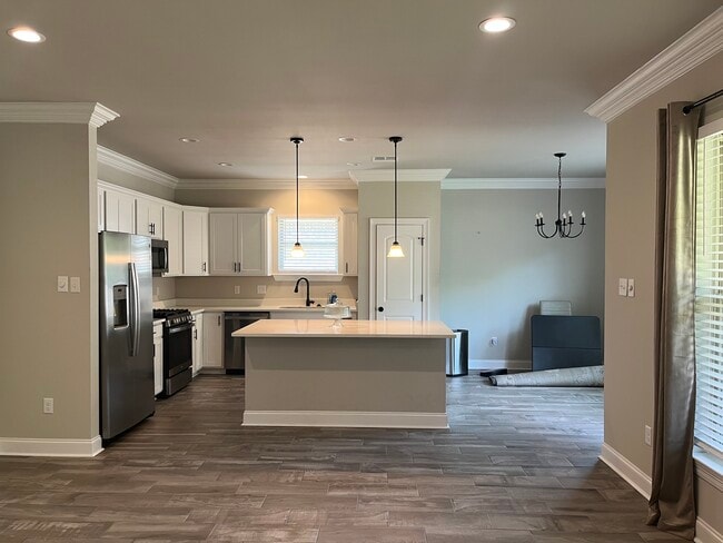 Building Photo - 311 Florio Ct