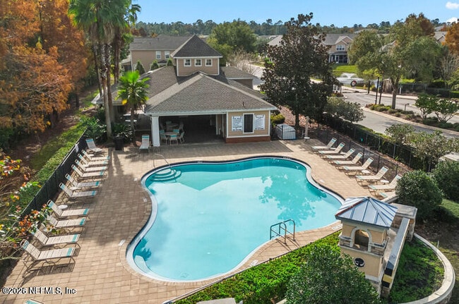 Building Photo - 4265 Highwood Dr