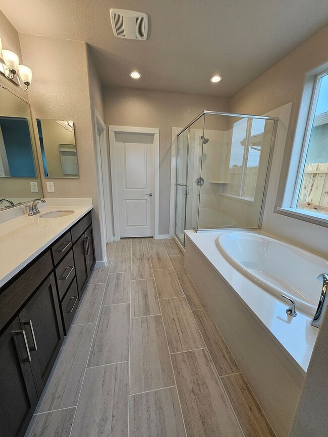 Building Photo - BRAND NEW BUILT HOME!!! 3 BEDROOM 2 BATH