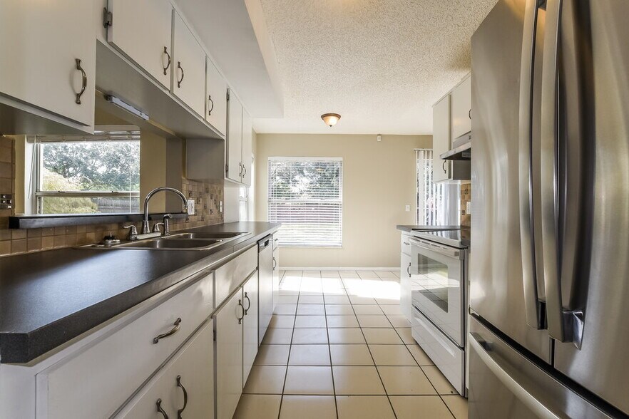 Building Photo - 1035 Olliff Way
