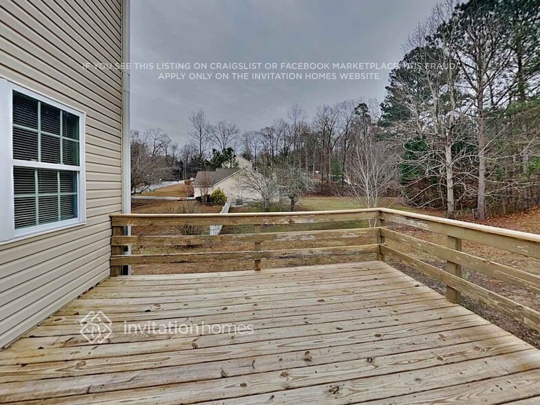 Building Photo - 2035 Amberly Glen Way