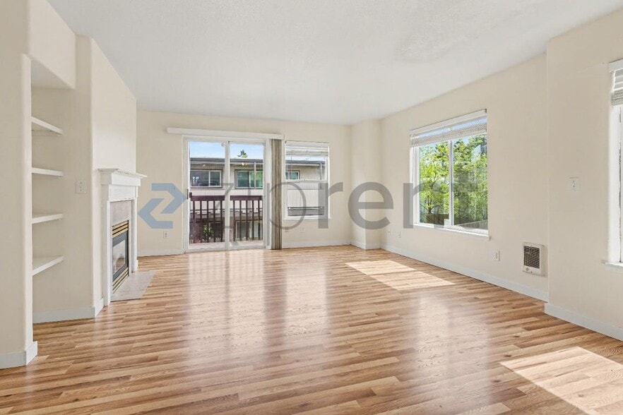 Building Photo - 1530 NE 68th Ave