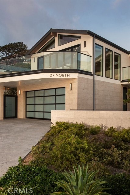 Building Photo - 27 N La Senda Dr