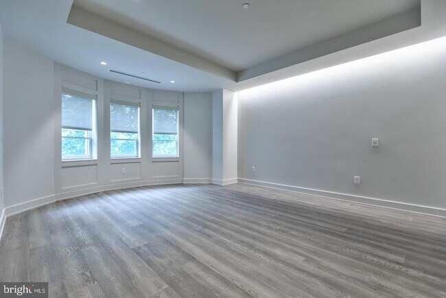 Building Photo - 130 18TH St