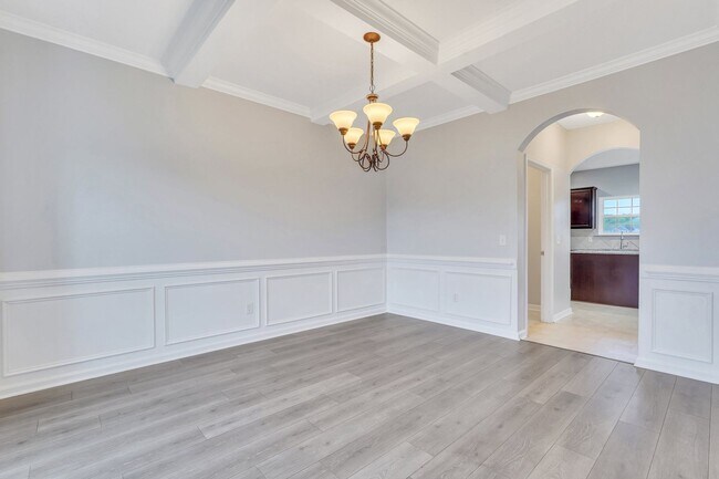 Building Photo - COMING EARLY JUNE 2026! (Pet Friendly)