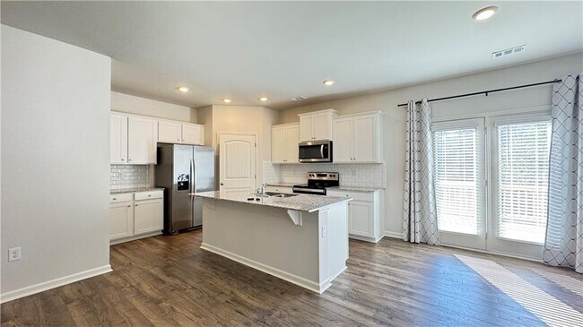 Building Photo - 100 Aspen Ct