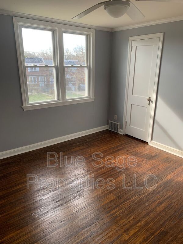 Building Photo - 2203 Bond Ave