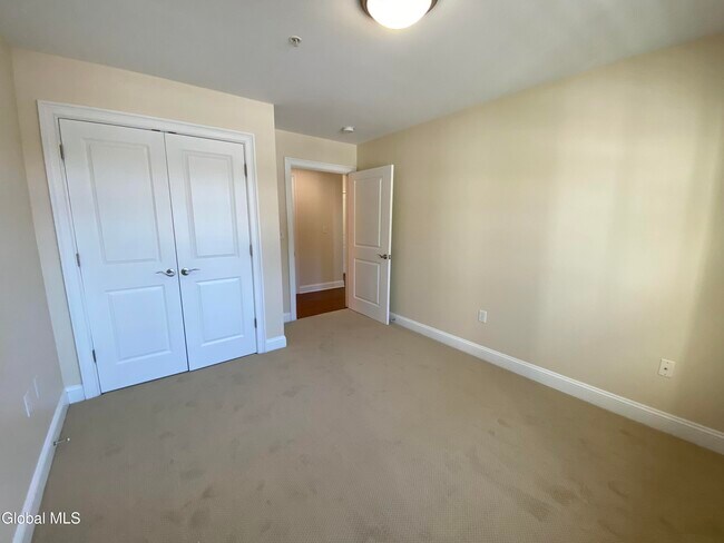 Building Photo - 74 Weibel Ave