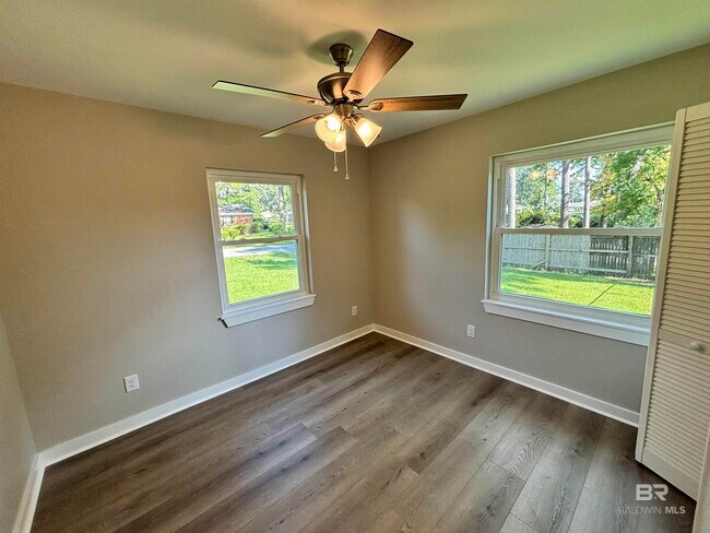 Building Photo - 208 Marcella Ave