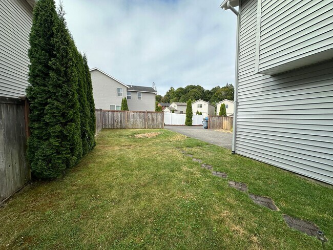Building Photo - 3021 McNeil St