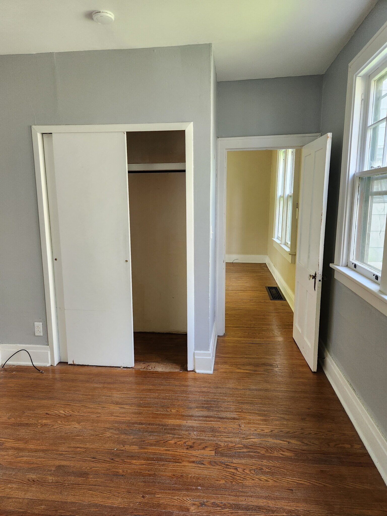 Building Photo - 45 Park St