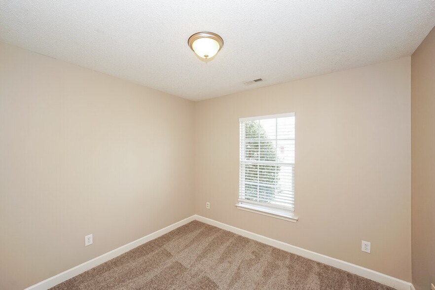 Building Photo - 5020 Wheat Dr SW