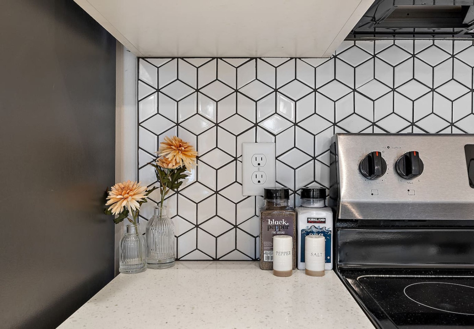 Building Photo - 10 E 18th St