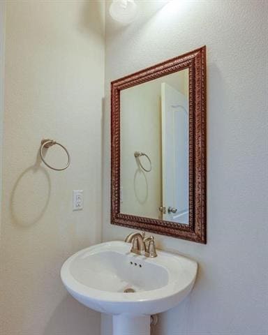 Building Photo - 4001 Eaton Park Dr