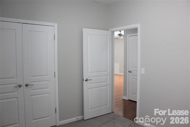Building Photo - 17534 Hawks View Dr
