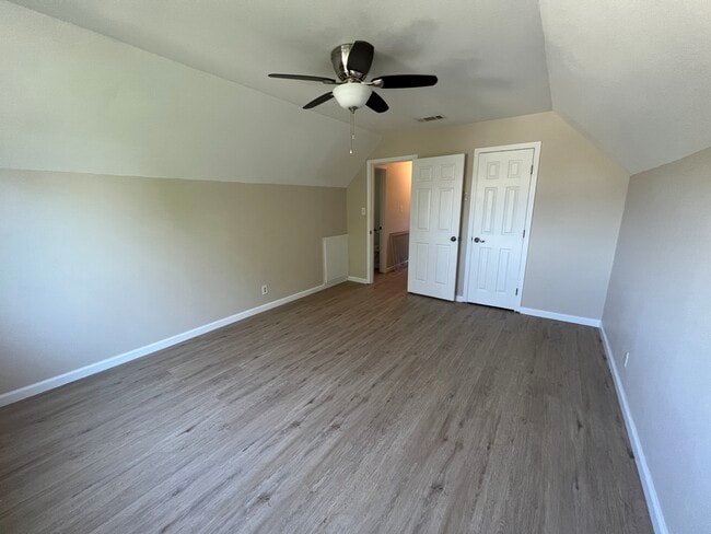 Building Photo - 2082 Treewood Ln