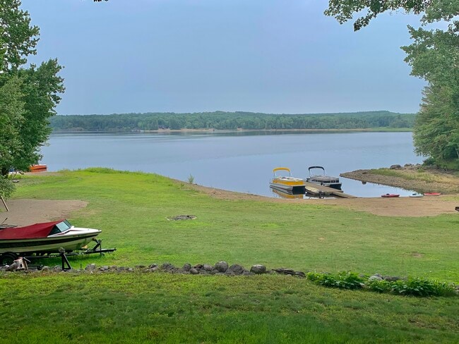 Building Photo - 170 Hotel Rd