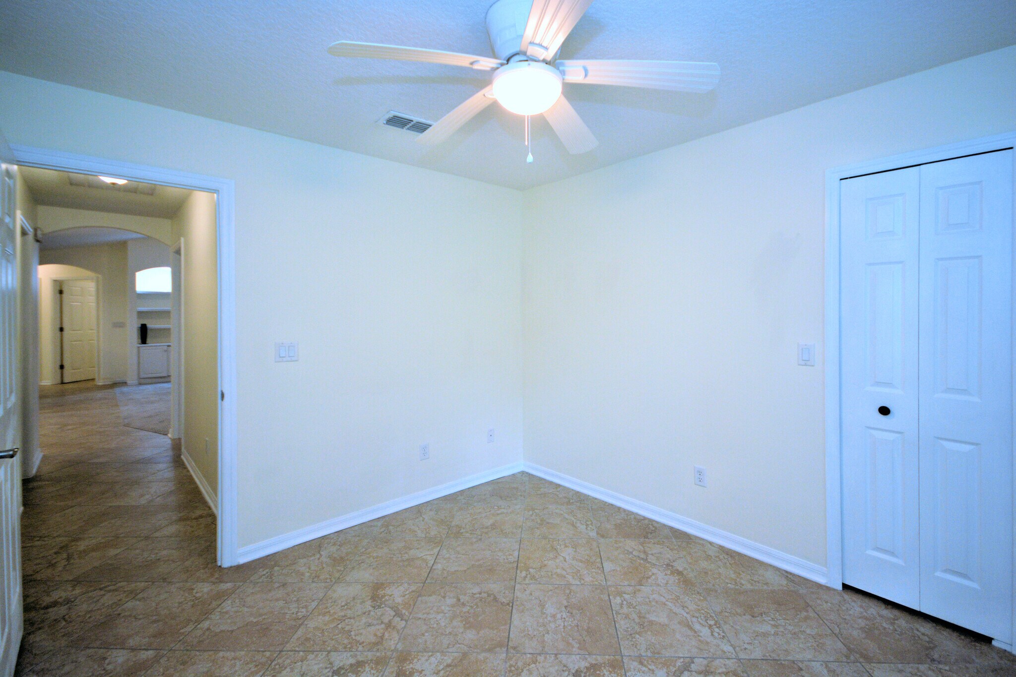 Guest bedroom 2 - 4538 Palmetto Cove Ln