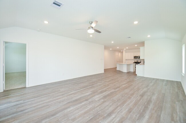 Building Photo - 3060 Emerald Ocean Dr