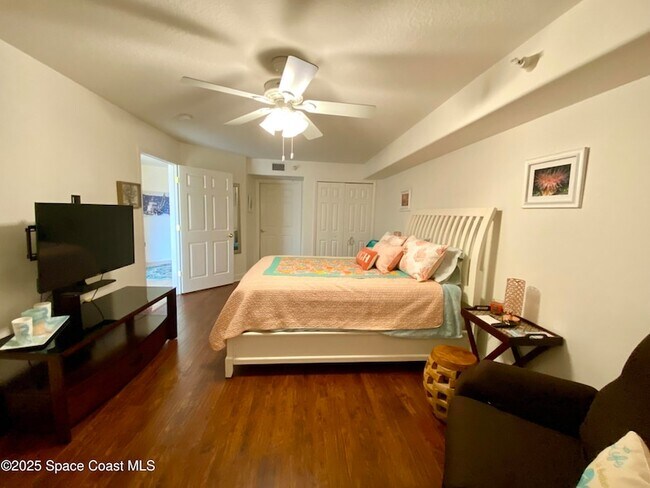 Building Photo - 732 Bayside Dr