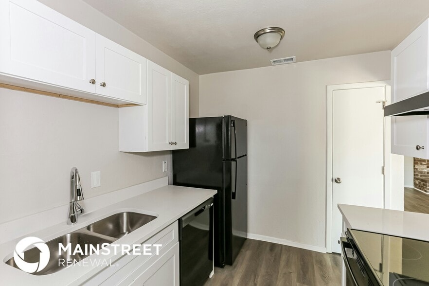 Building Photo - 250 Prairie Grove Dr