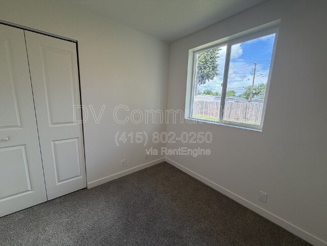 Building Photo - 1246 Hughes St