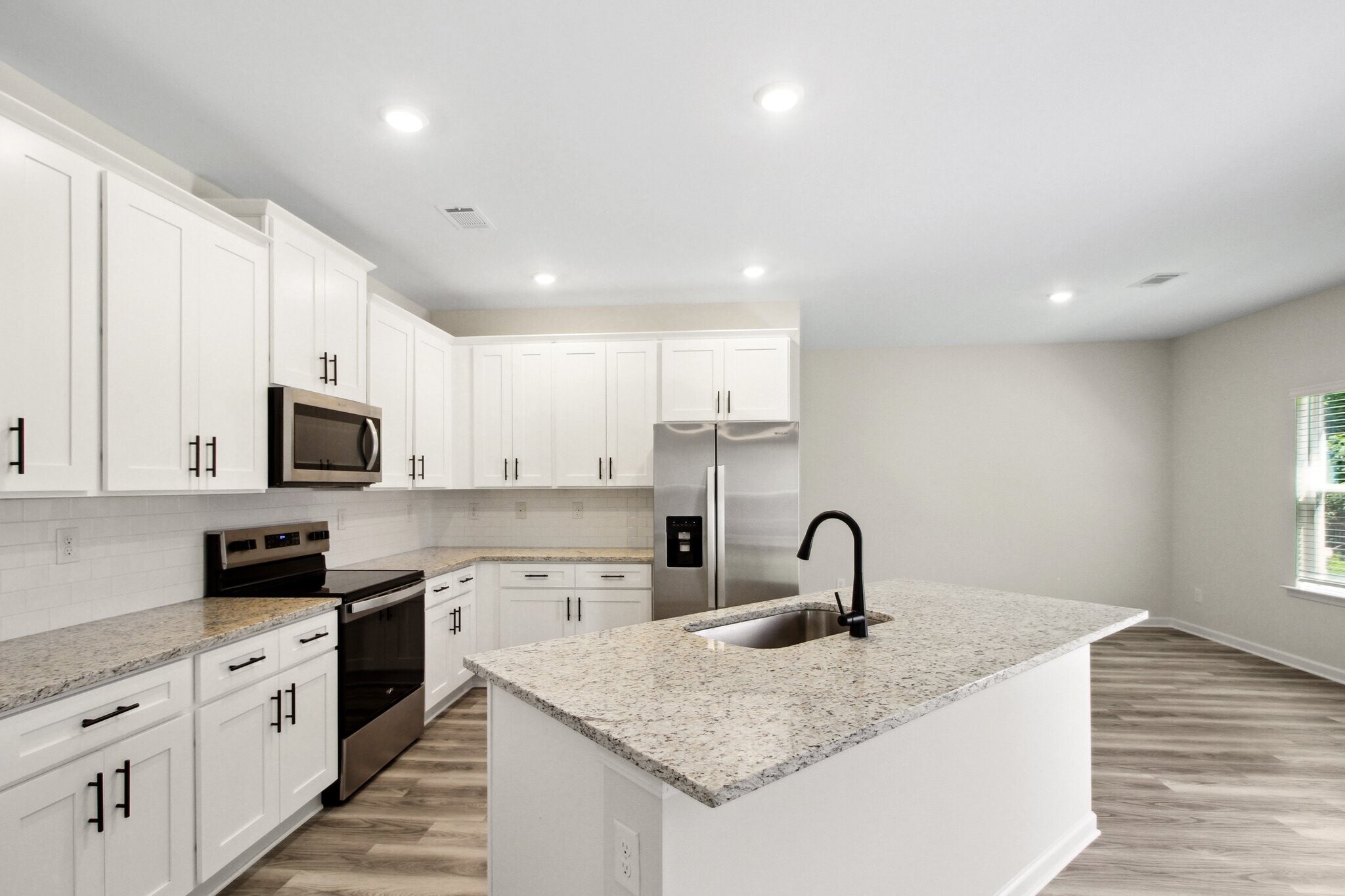 Building Photo - 3220 Azteca Way