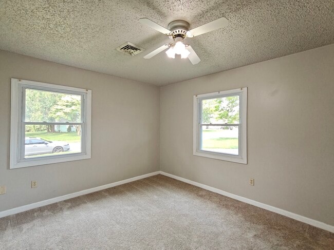 Building Photo - 45 Meribrook Cir