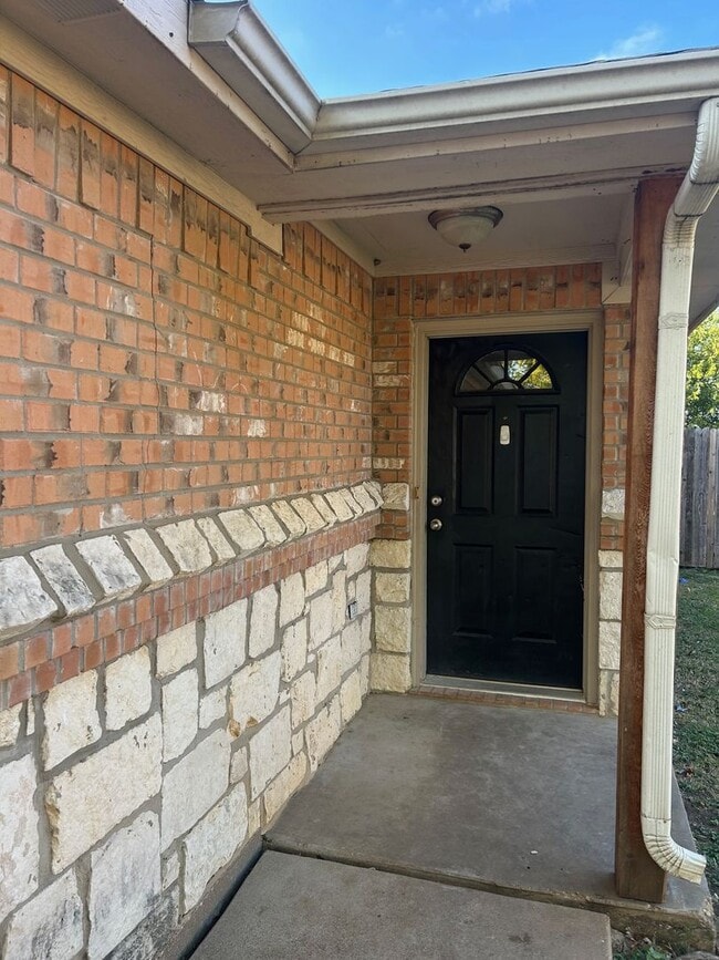 Building Photo - 108-110 Prosperity