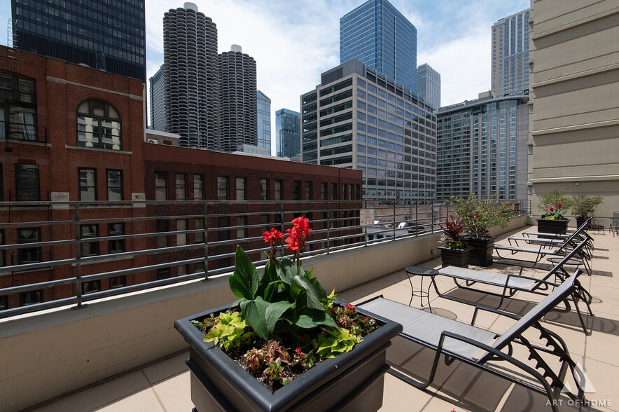 Building Photo - 440 N Wabash Ave