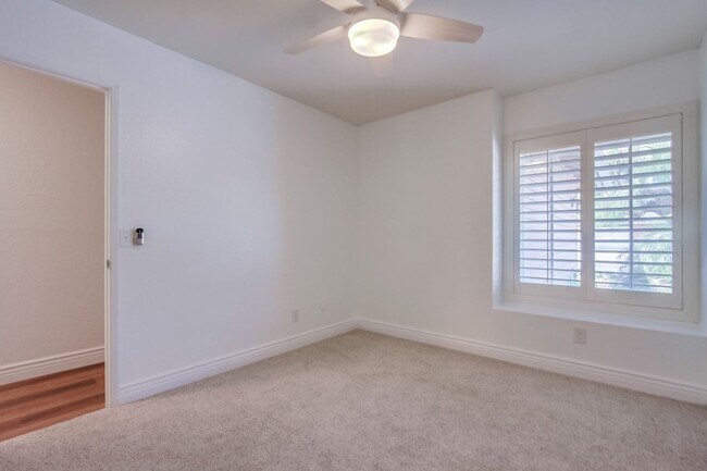 Building Photo - Single Story Oceanside Home Available July...
