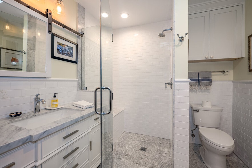 Building Photo - 2152 Grand Oaks Ave