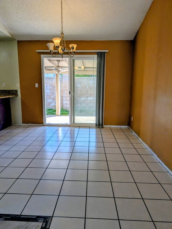 Building Photo - 2524 W Plaza Serena Dr