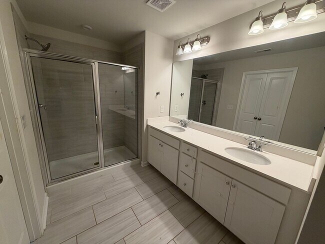 Building Photo - 311 Mahone Dr
