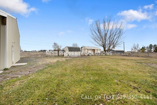 Building Photo - 12049 Baseline Rd E