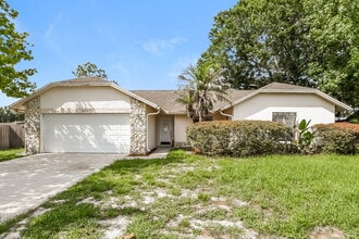 Building Photo - 1000 Dinero Dr