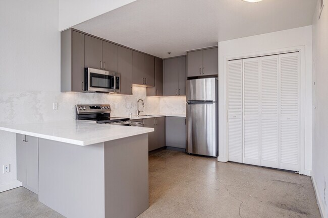 Building Photo - 701 Minnesota St