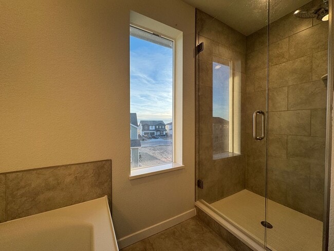 Building Photo - Beautiful New 2 Story Home w/Finished Basement!