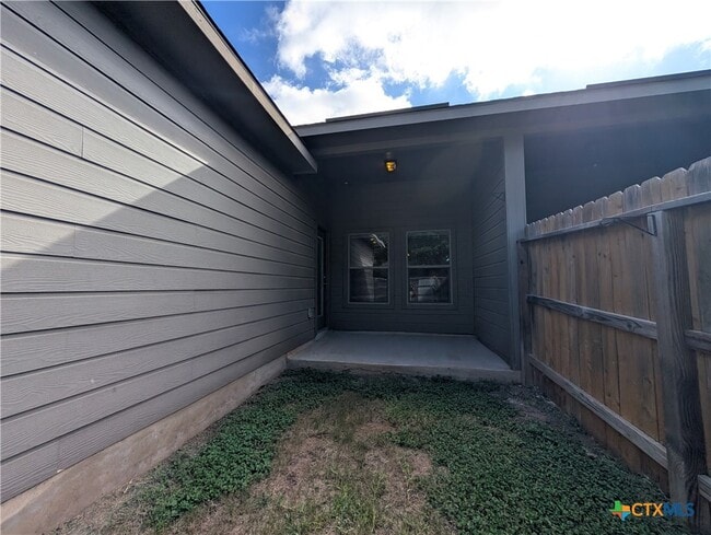 Building Photo - 1251 FM-306 E