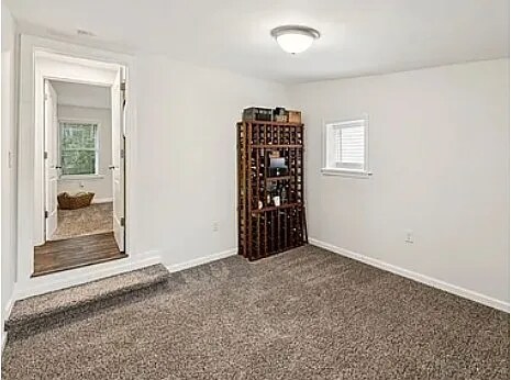 Bed 3 - 816 Woodside St